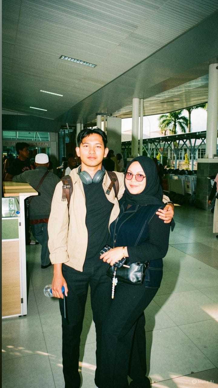 Hari kamu antar saya ke bandara